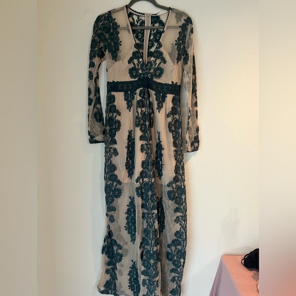 Altar'd State Dresses & Skirts - Altard State Green Lace Embroidered Mesh Dress